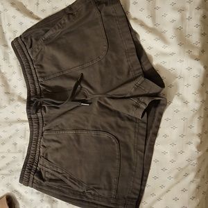 Farallon Short - olive
